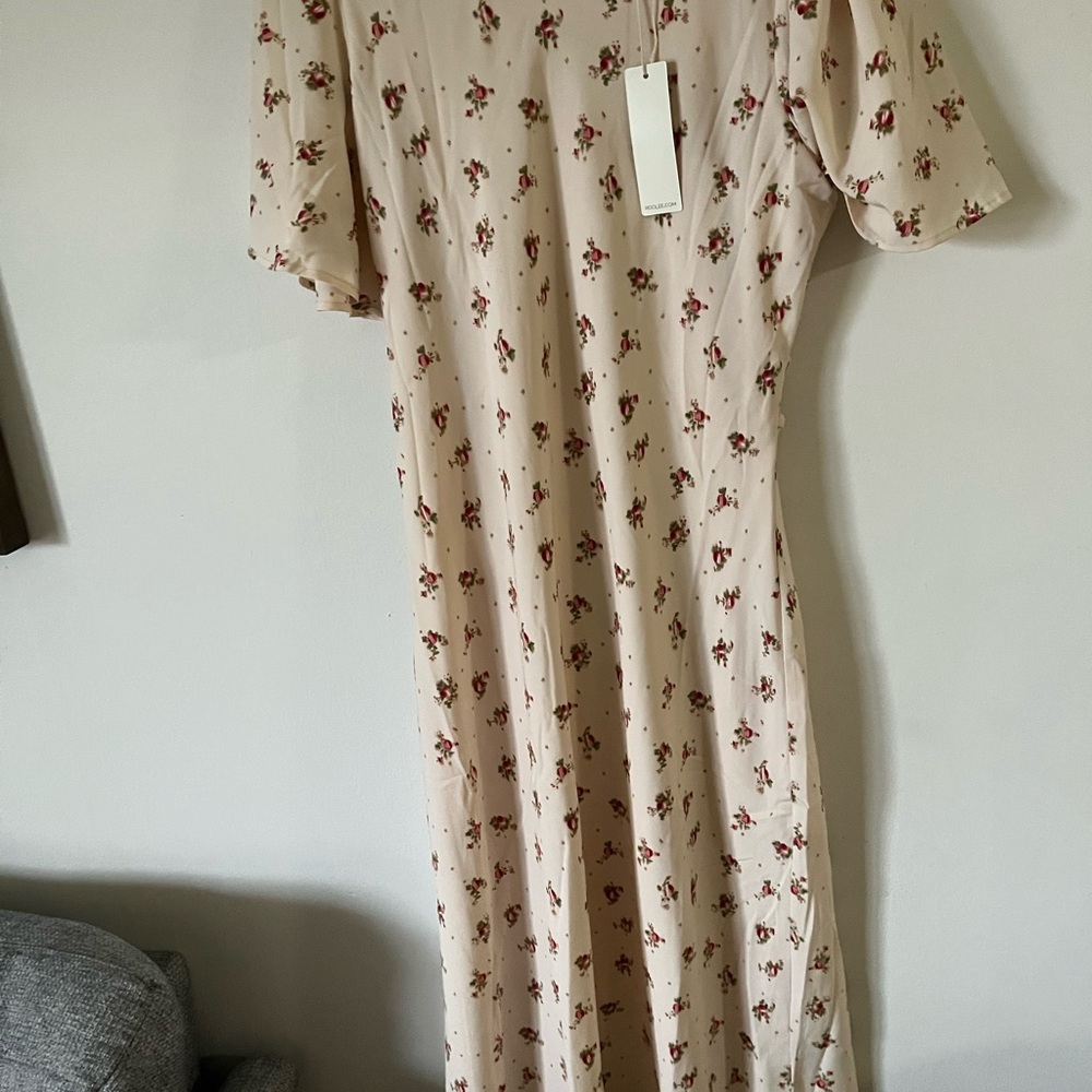 Roolee Cream Floral Midi Dress